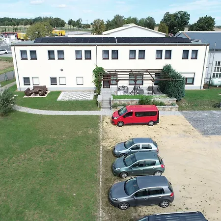 게스트하우스 Dreistern 3*